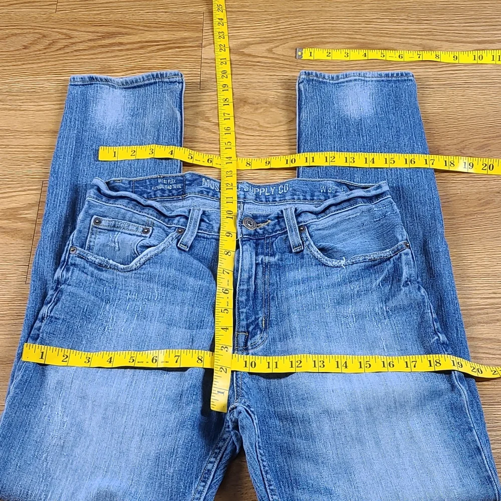 MOSSIMO 30x29 VINTAGE FADED DISTRESSED DENIM BLUE MENS TOTAL FLEX JEANS